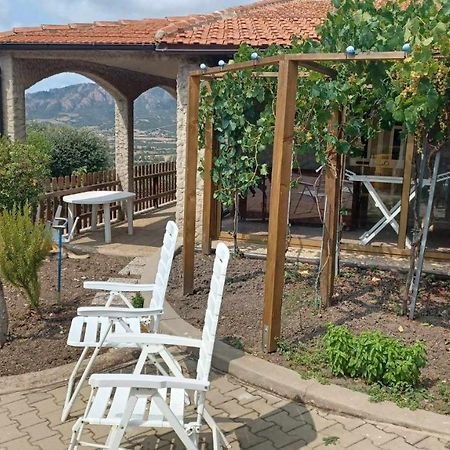 הוילה Perfugas La Casa Nella Natura מראה חיצוני תמונה