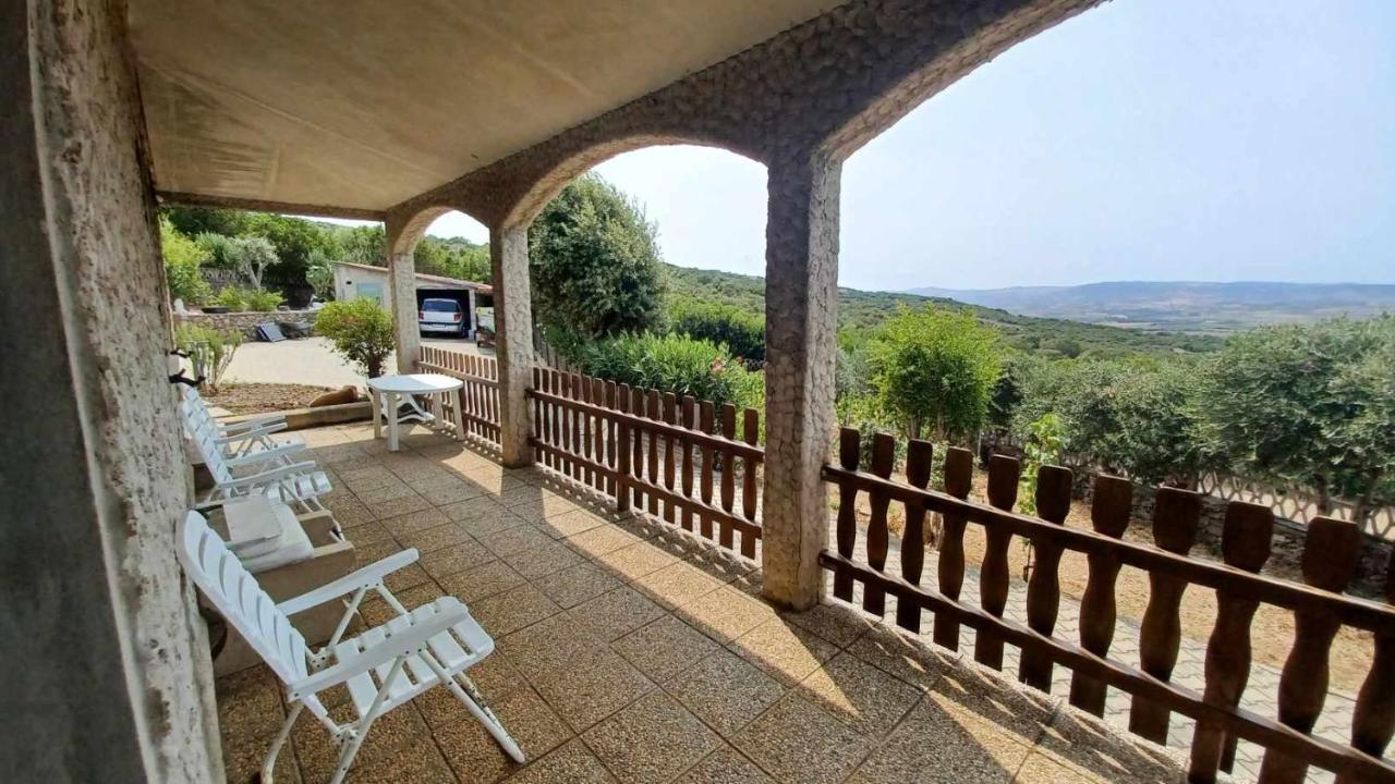 הוילה Perfugas La Casa Nella Natura מראה חיצוני תמונה