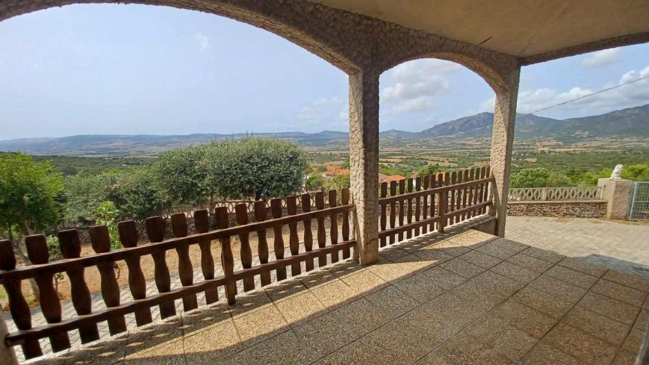 הוילה Perfugas La Casa Nella Natura מראה חיצוני תמונה